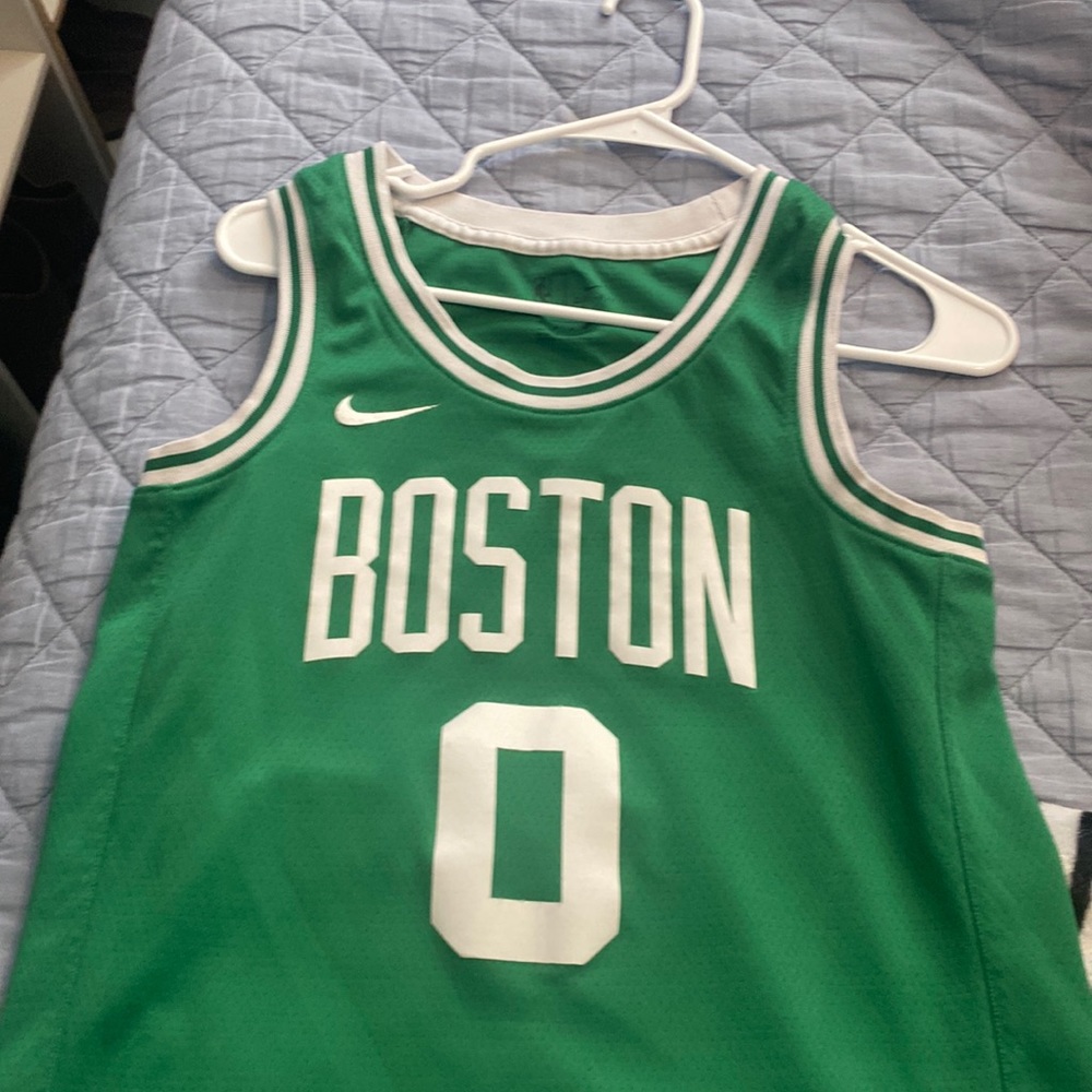 jayson tatum jersey